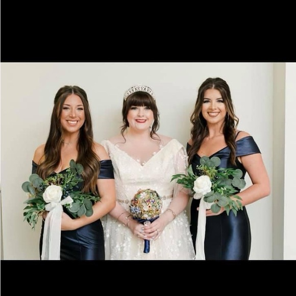 Plus size vintage wedding dress flutter sleeve and open back blush under layer - Picture 13 of 15